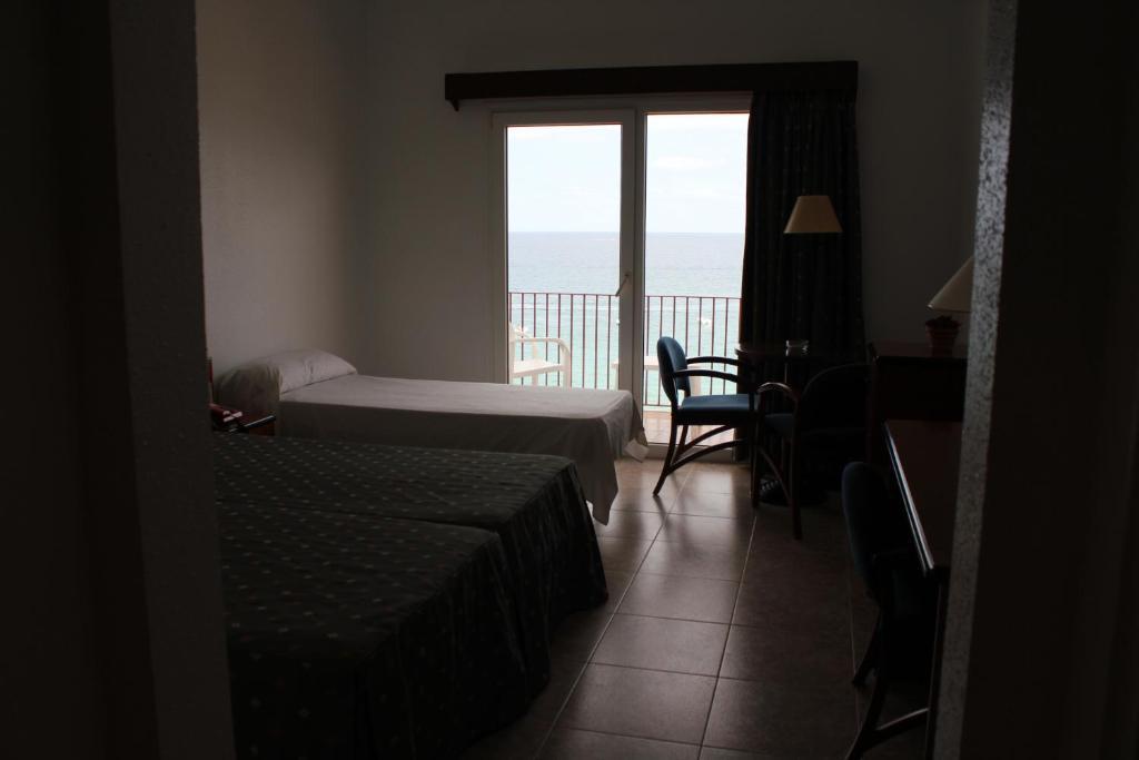 Hotel Rosa Dels Vents Сан-Антонио-де-Калонже Номер фото