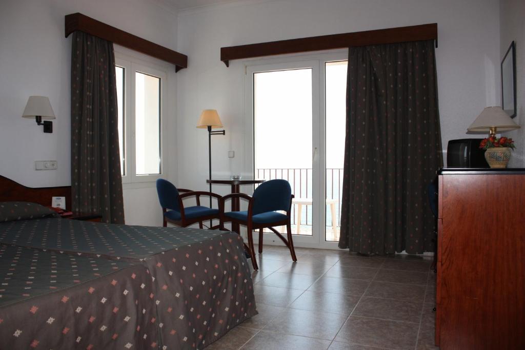 Hotel Rosa Dels Vents Сан-Антонио-де-Калонже Экстерьер фото